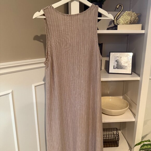 Caution to the Wind button down flowy ladies dress - Picture 3 of 5